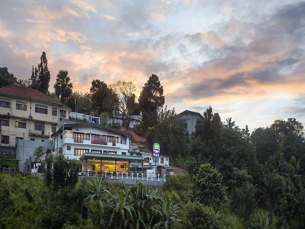 Heaven Seven Kandy Hotel